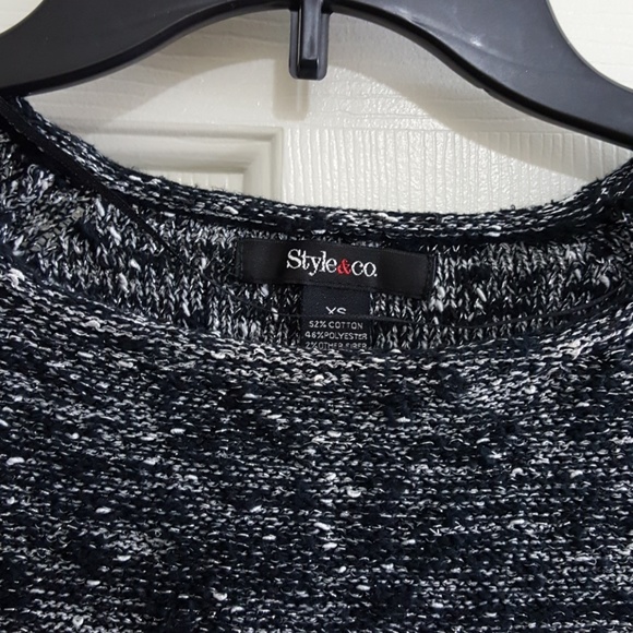 Sweater - Picture 5 of 6